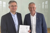 Universität Freiburg stärkt ihre Spitzenstellung in Embedded Systems Universität Freiburg stärkt ihre Spitzenstellung in Embedded Systems